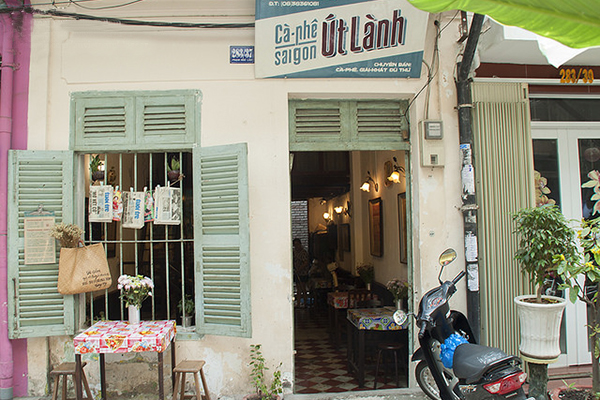 Vẻ đẹp bình dị của những quán cà phê ở Sài Gòn
