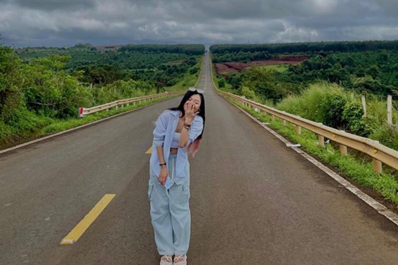 Ly cà phê thơm ngon từ nông sản địa phương tại khu du lịch Măng Đen